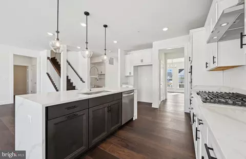 Entry Way - 14511 Sourgum Rd, Boyds, MD 20841 photo 2 of 19