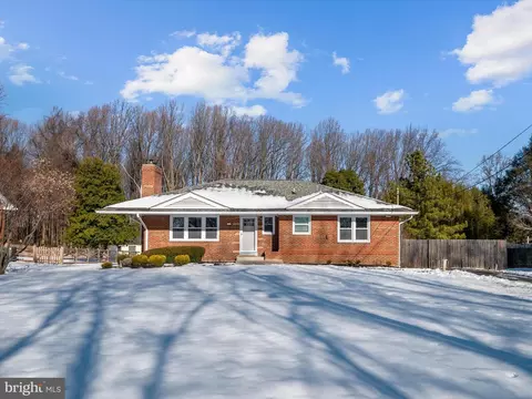 620 Ednor Rd, Ashton, MD 20861 photo 4