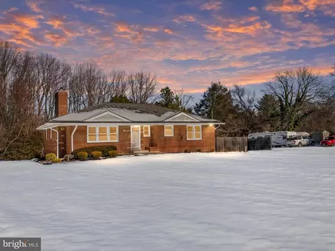 620 Ednor Rd, Ashton, MD 20861