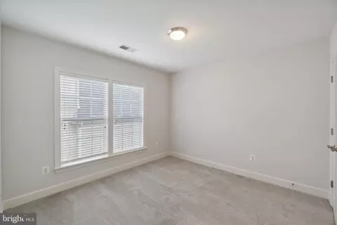 Bedroom - 14206 Drayton Ave, Silver Spring, MD 20904 photo 3 of 4