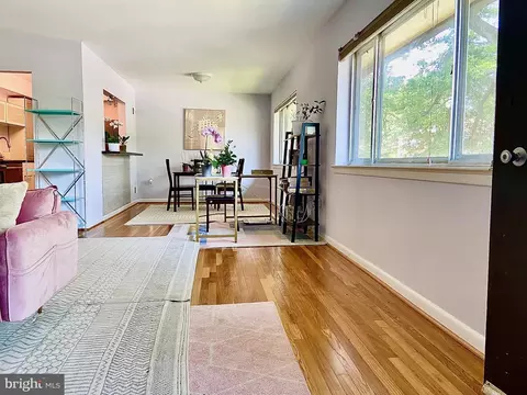 5019 Sentinel Dr #102, Bethesda, MD 20816