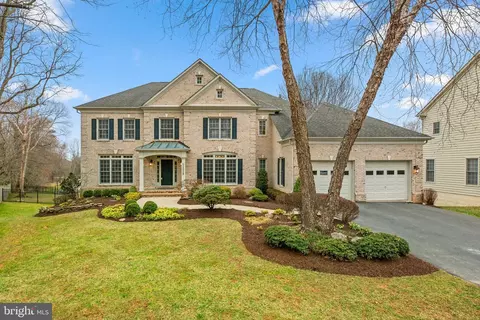 11318 Broad Green Dr, Potomac, MD 20854