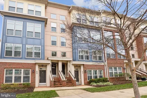 627 Diamondback Dr #15-B, Gaithersburg, MD 20878
