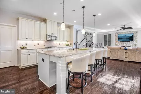 13767 Soaring Wing Ln, Silver Spring, MD 20906 photo 8