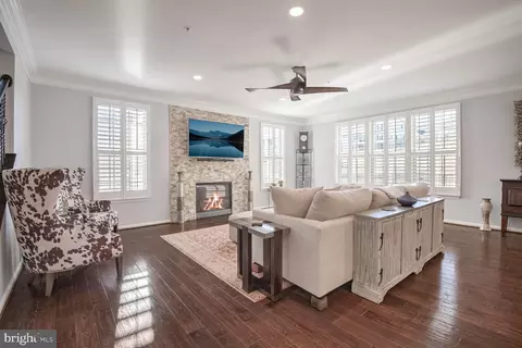 13767 Soaring Wing Ln, Silver Spring, MD 20906 photo 2