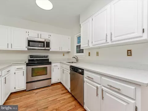 Kitchen - 5 Hunters Gate Ct, Silver Spring, MD 20904 photo 5 of 5
