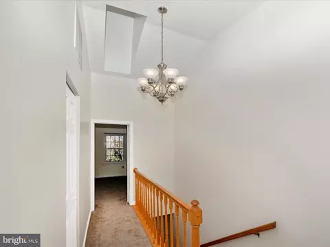 Entry Way - 5 Hunters Gate Ct, Silver Spring, MD 20904 photo 2 of 2