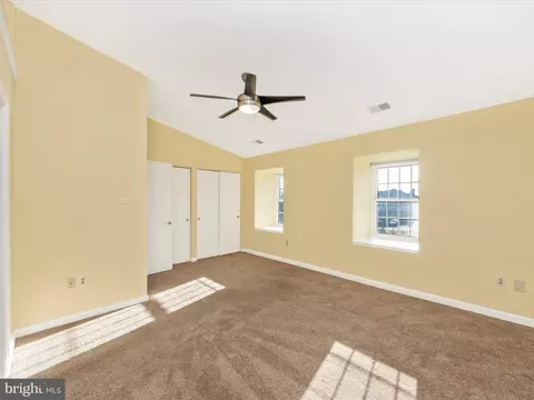 Bedroom - 5 Hunters Gate Ct, Silver Spring, MD 20904 photo 7 of 9