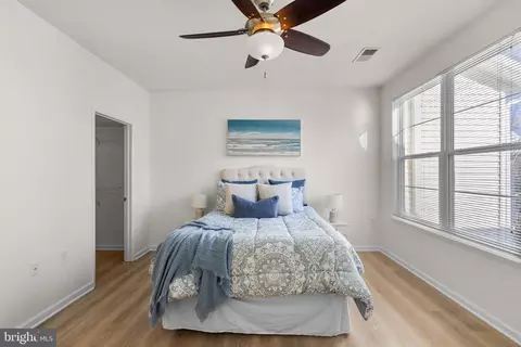 Bedroom - 1201 E West Hwy #416, Silver Spring, MD 20910 photo 1 of 2