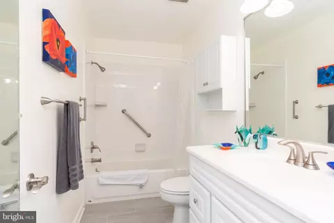 Bath - 3615 Edelmar Ter #131, Silver Spring, MD 20906 photo 2 of 2