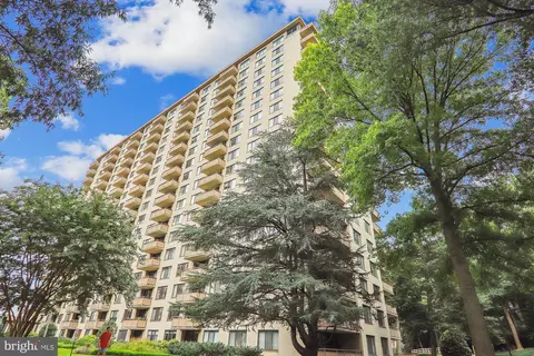5225 Pooks Hill Rd #511S, Bethesda, MD 20814