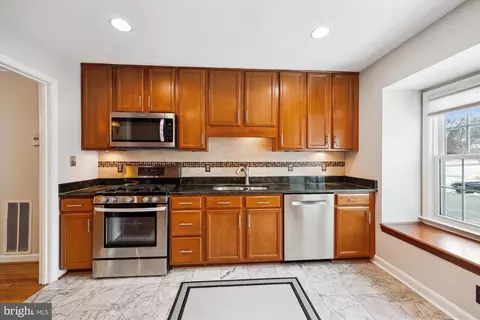 Kitchen - Undisclosed, Potomac, MD 20854 photo 2 of 5