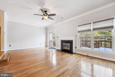 Living - Undisclosed, Potomac, MD 20854 photo 3 of 7