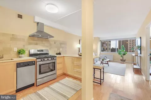 4515 Willard Ave #1518S, Chevy Chase, MD 20815