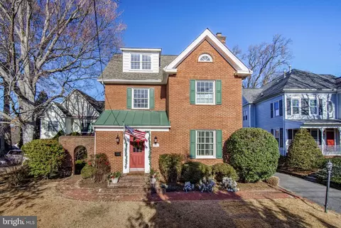 Exterior - 2509 Forest Glen Rd, Silver Spring, MD 20910 photo 3 of 8