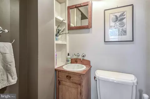 Bath - 2509 Forest Glen Rd, Silver Spring, MD 20910 photo 1 of 4