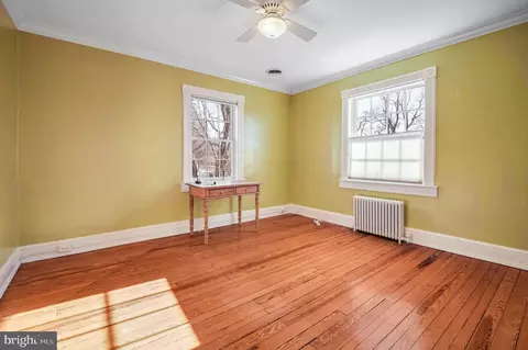 Bedroom - 2509 Forest Glen Rd, Silver Spring, MD 20910 photo 2 of 8