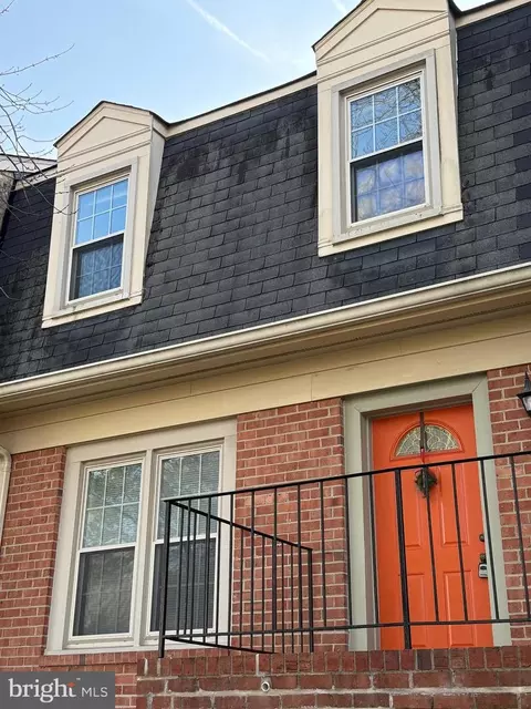 Exterior - 54 Pennydog Ct #108, Silver Spring, MD 20902 photo 2 of 4