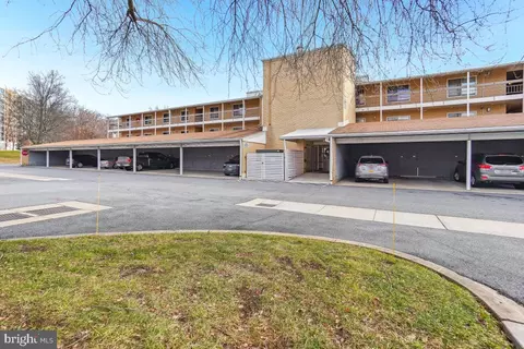 15121 Glade Dr #13-3B, Silver Spring, MD 20906