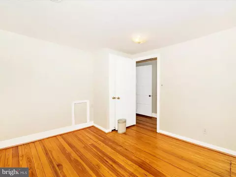 Bedroom - 19810 Peach Tree Rd, Dickerson, MD 20842 photo 9 of 11