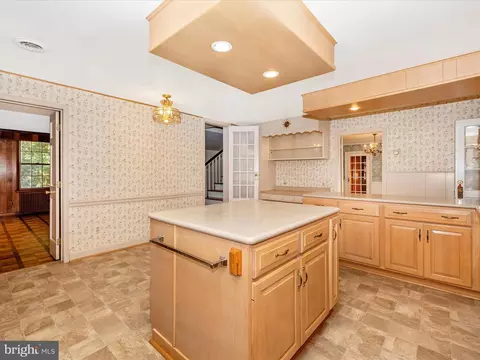 Kitchen - 19810 Peach Tree Rd, Dickerson, MD 20842 photo 3 of 6