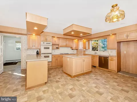 Kitchen - 19810 Peach Tree Rd, Dickerson, MD 20842 photo 1 of 6