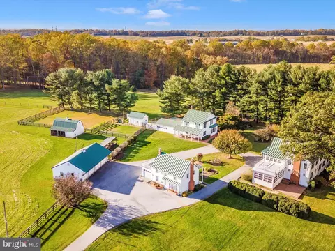 View/Area - 19810 Peach Tree Rd, Dickerson, MD 20842 photo 8 of 10