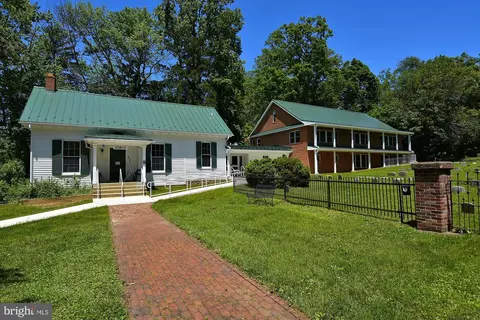 Exterior - 1046 Windrush Ln #38, Sandy Spring, MD 20860 photo 9 of 15