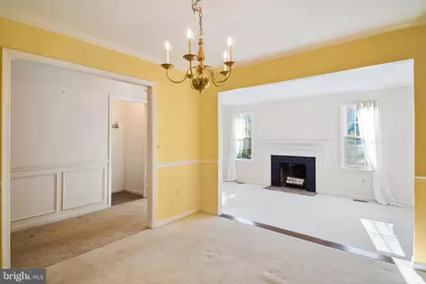 Living - 1046 Windrush Ln #38, Sandy Spring, MD 20860 photo 1 of 8