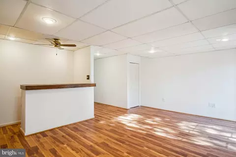 Living - 1046 Windrush Ln #38, Sandy Spring, MD 20860 photo 5 of 8