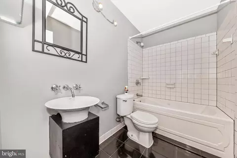 Bath - 14911 Cleese Ct #4BF, Silver Spring, MD 20906 photo 2 of 3