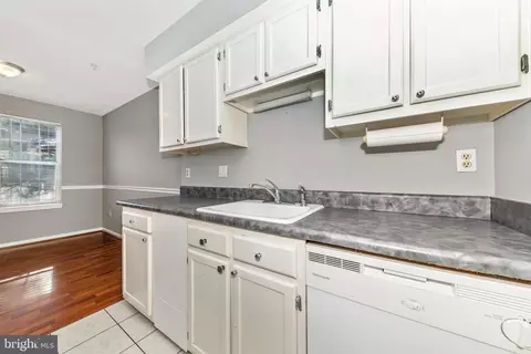 Kitchen - 14911 Cleese Ct #4BF, Silver Spring, MD 20906 photo 4 of 4