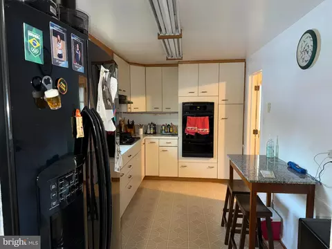 1112 Downs Dr, Silver Spring, MD 20904 photo 7