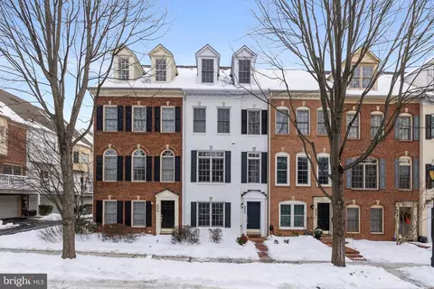 332 Casey Ln, Rockville, MD 20850