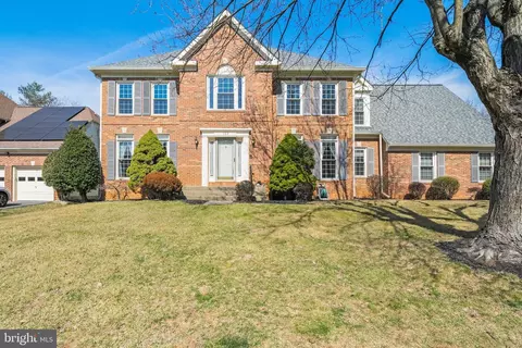 109 Englefield Dr, Gaithersburg, MD 20878