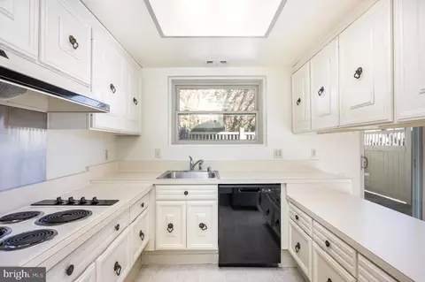 3498 Chiswick Ct #39-D, Silver Spring, MD 20906 photo 11