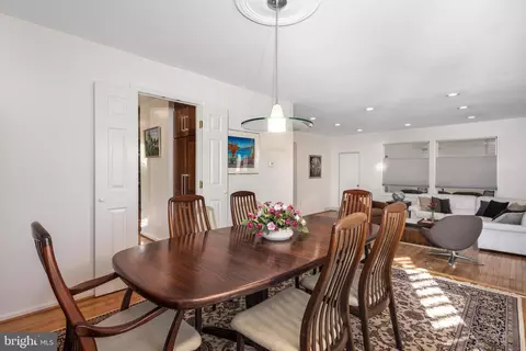 Dining - 11237 Korman Dr, Potomac, MD 20854 photo 2 of 2