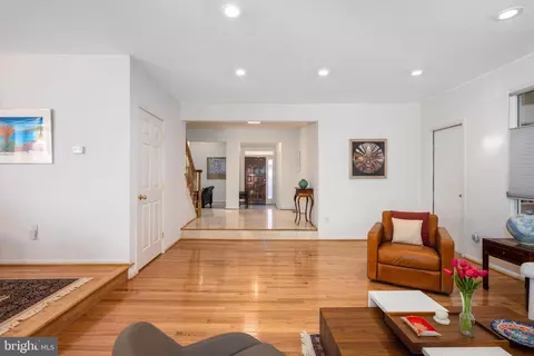 Entry Way - 11237 Korman Dr, Potomac, MD 20854 photo 2 of 2