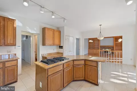 13003 Pebble Beach Ct, Silver Spring, MD 20904 photo 17