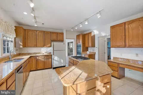13003 Pebble Beach Ct, Silver Spring, MD 20904 photo 18