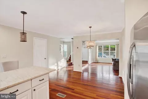 133 Kinsman View Cir, Silver Spring, MD 20901 photo 11