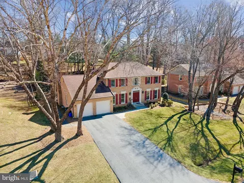 15301 Watergate Rd, Silver Spring, MD 20905 photo 2