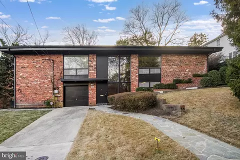 5914 Onondaga Rd, Bethesda, MD 20816