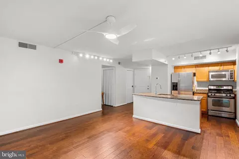 7923 Eastern Ave #406, Silver Spring, MD 20910 photo 10