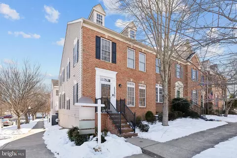 12422 Falconbridge Dr, North Potomac, MD 20878
