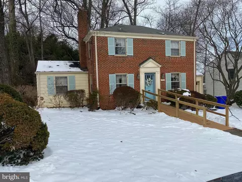 5113 Elsmere Ave, Bethesda, MD 20814