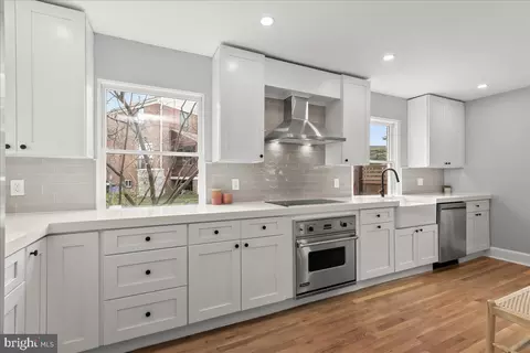 Kitchen - 803 Malcolm Dr, Silver Spring, MD 20901 photo 5 of 7