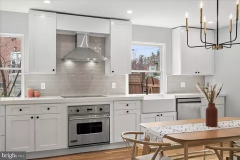Kitchen - 803 Malcolm Dr, Silver Spring, MD 20901 photo 6 of 7