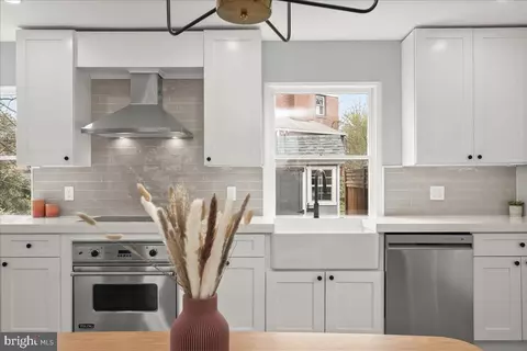 Kitchen - 803 Malcolm Dr, Silver Spring, MD 20901 photo 3 of 7