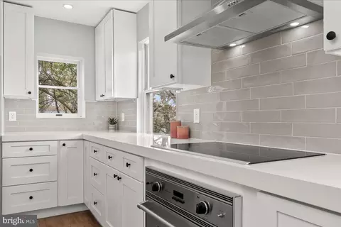 Kitchen - 803 Malcolm Dr, Silver Spring, MD 20901 photo 7 of 7